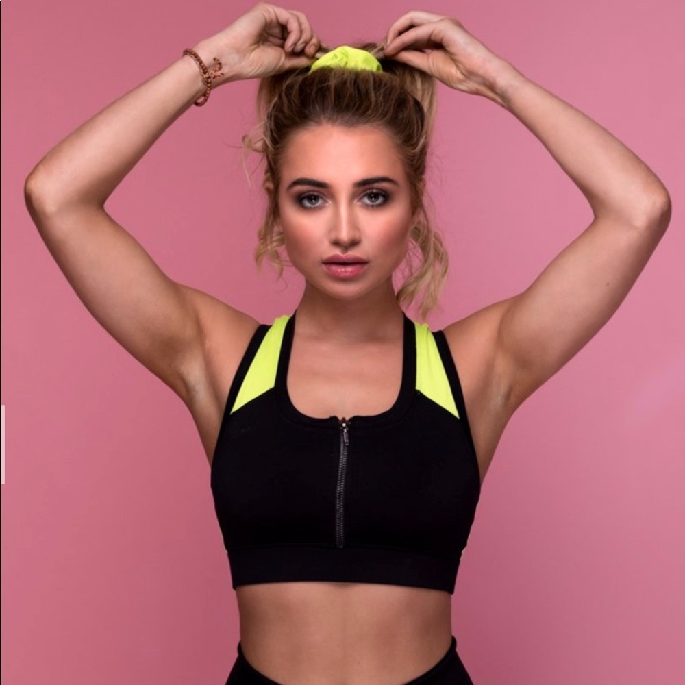 Workout in style! 🔥🔥 Matching bra + pants! - Picture 2 of 8